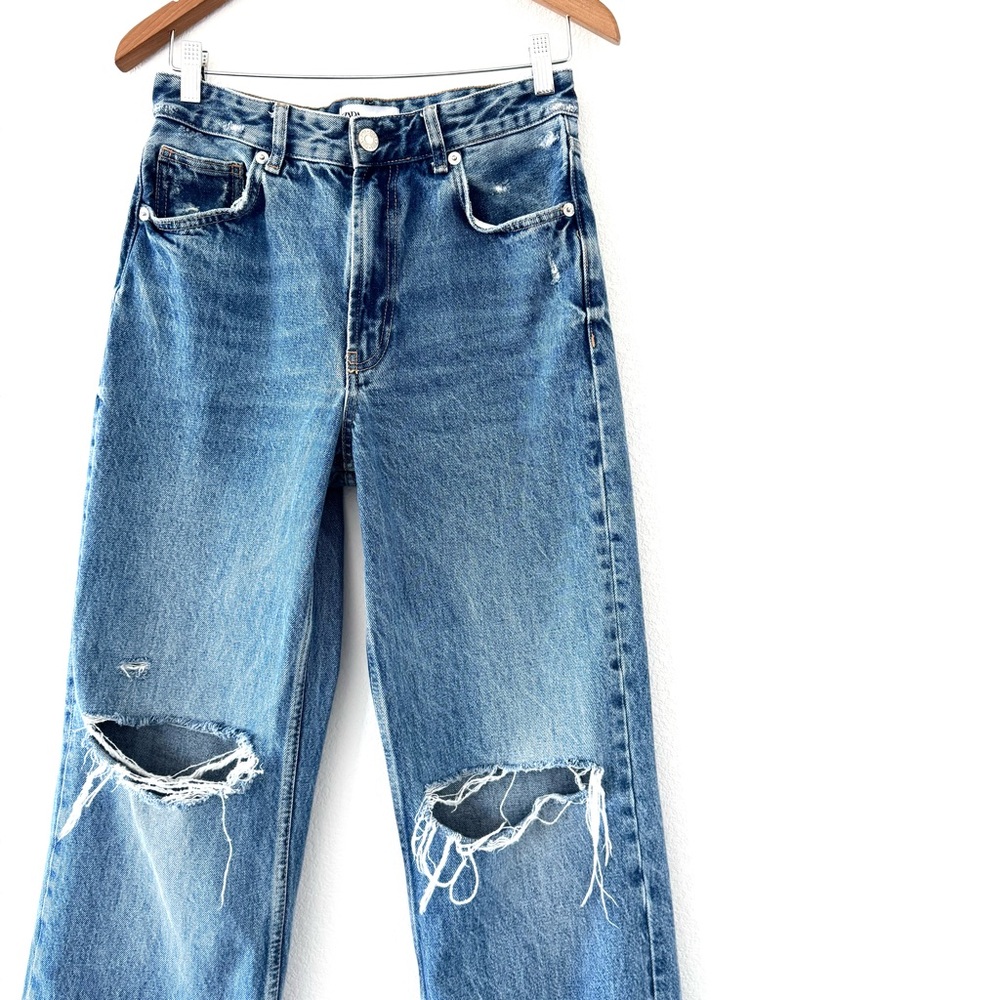 Zara Distressed 90’s High Rise Jeans - Picture 2 of 5